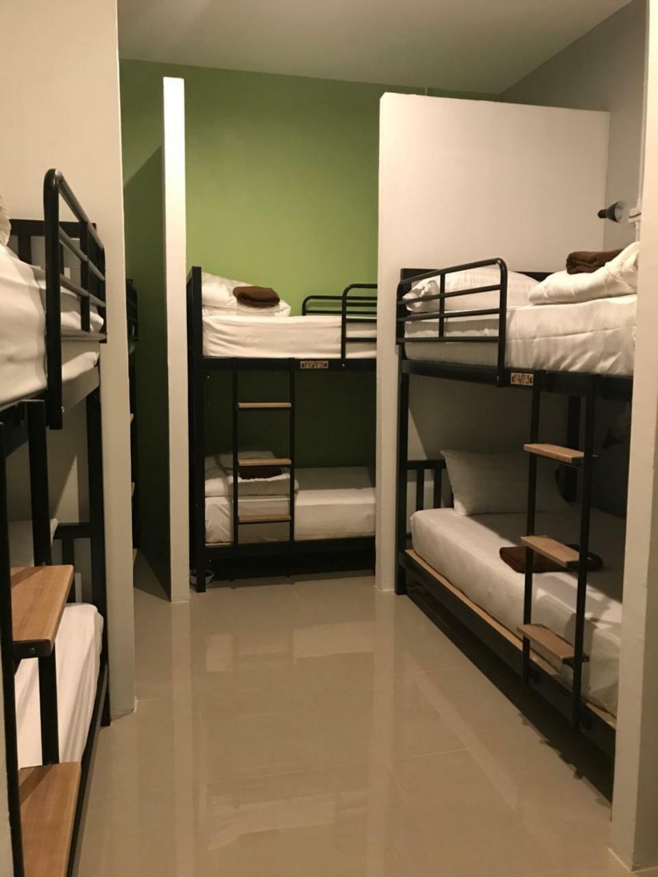Baan Wararin Hostel Паттайя Экстерьер фото